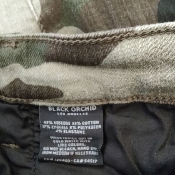 Black Orchid skinny cargo camo jeans stretchy 25 - Picture 7 of 13